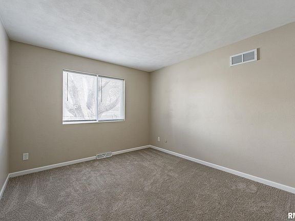4th image of 6725 W 11th St