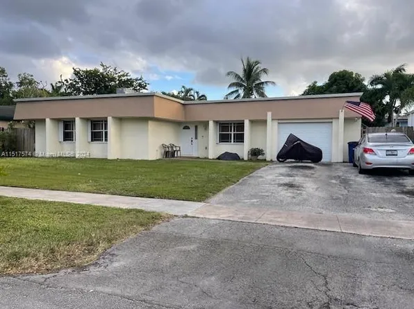 10426 SW 52nd St, Cooper City, FL 33328