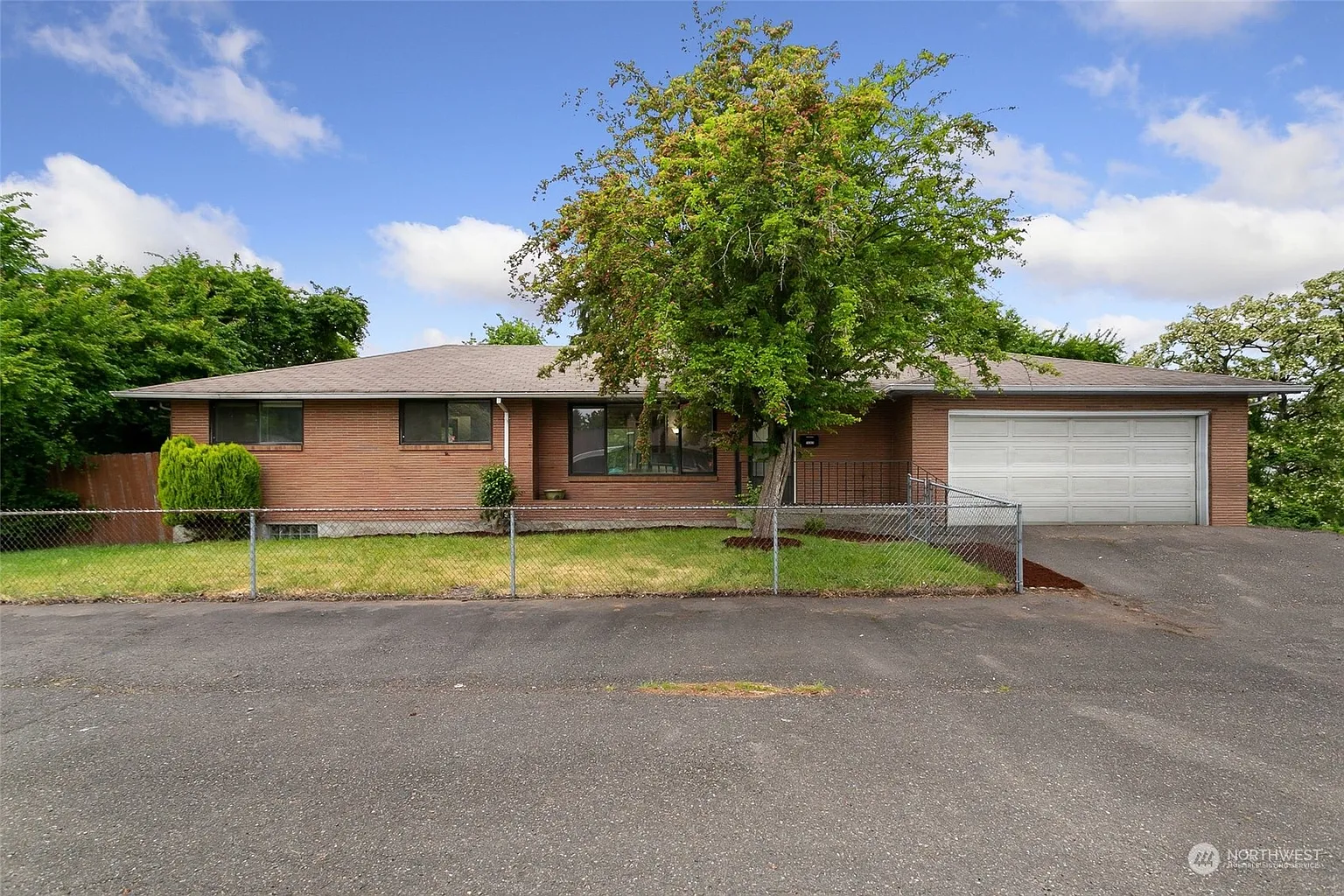 11304 Yakima Avenue S photo 1