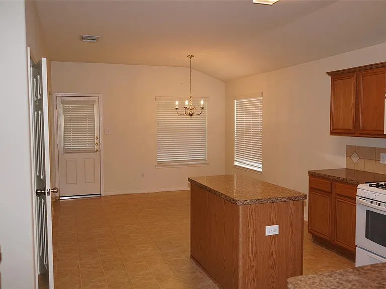 2118 Wildbrook Canyon Ln — Photo 6