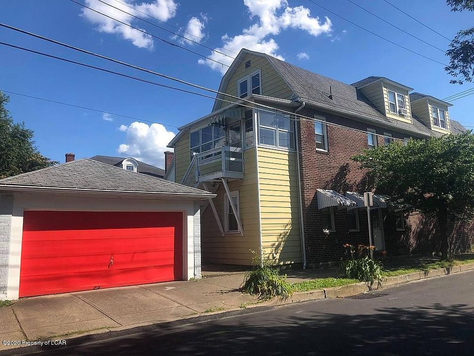 1st image of 907 W Market St
