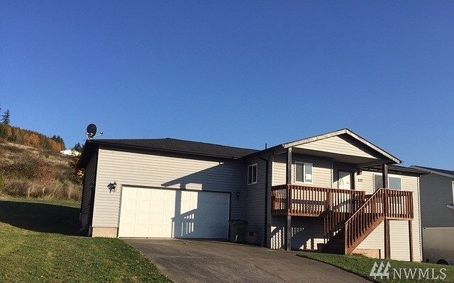 1st image of 132 Silverdust Dr