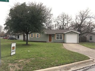 357 NW Lorna St, Burleson, TX 76028