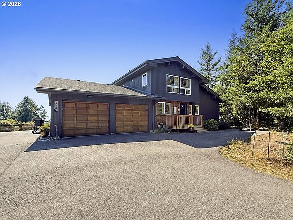 3rd image of 17450 Mountain Dr