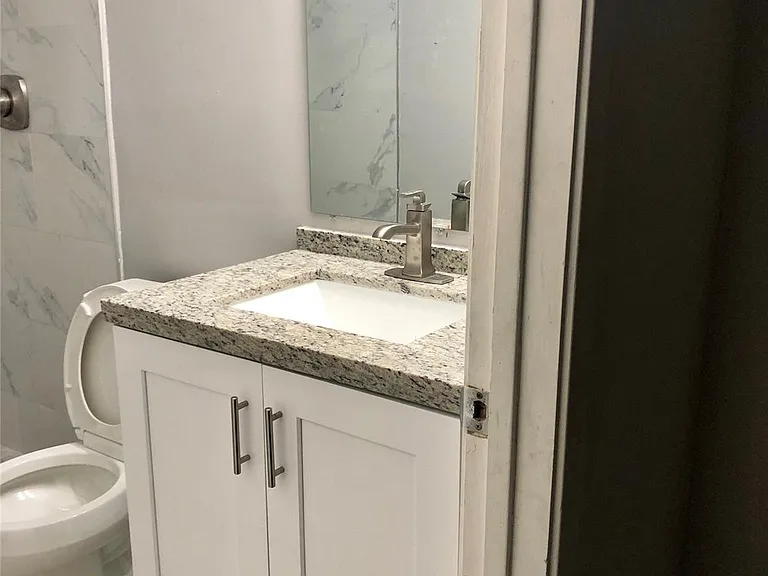 500 NE 2nd St #215 — Photo 17