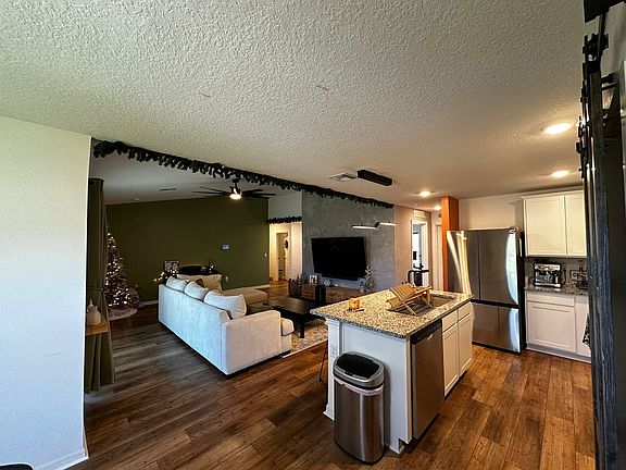 5th image of 2789 Jewel Ave