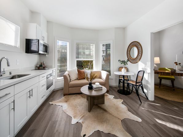 1816 Eastlake Ave E #201