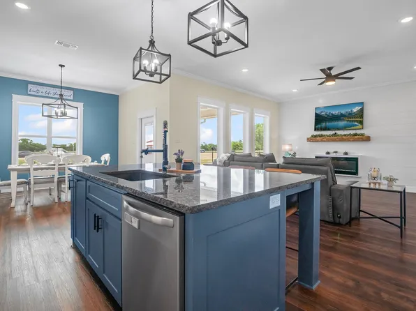 174 Rs County Rd #3160, Emory, TX 75440