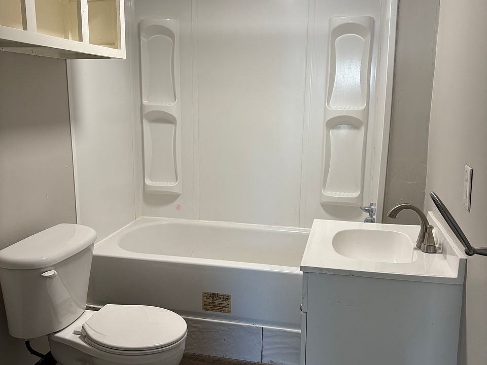 New vanity and surround in January 2025. All plumbing inspected and repaired in 2025