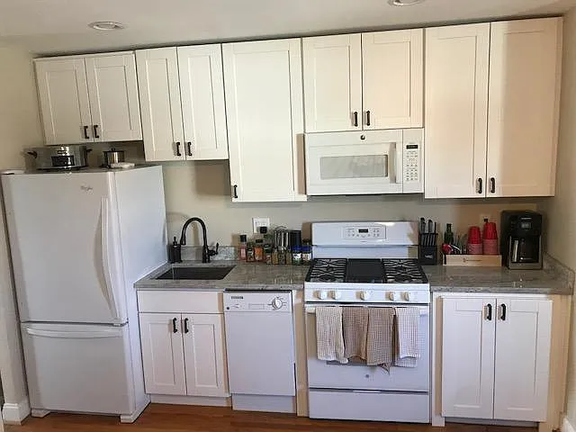 836 19th St NE #B — Photo 8