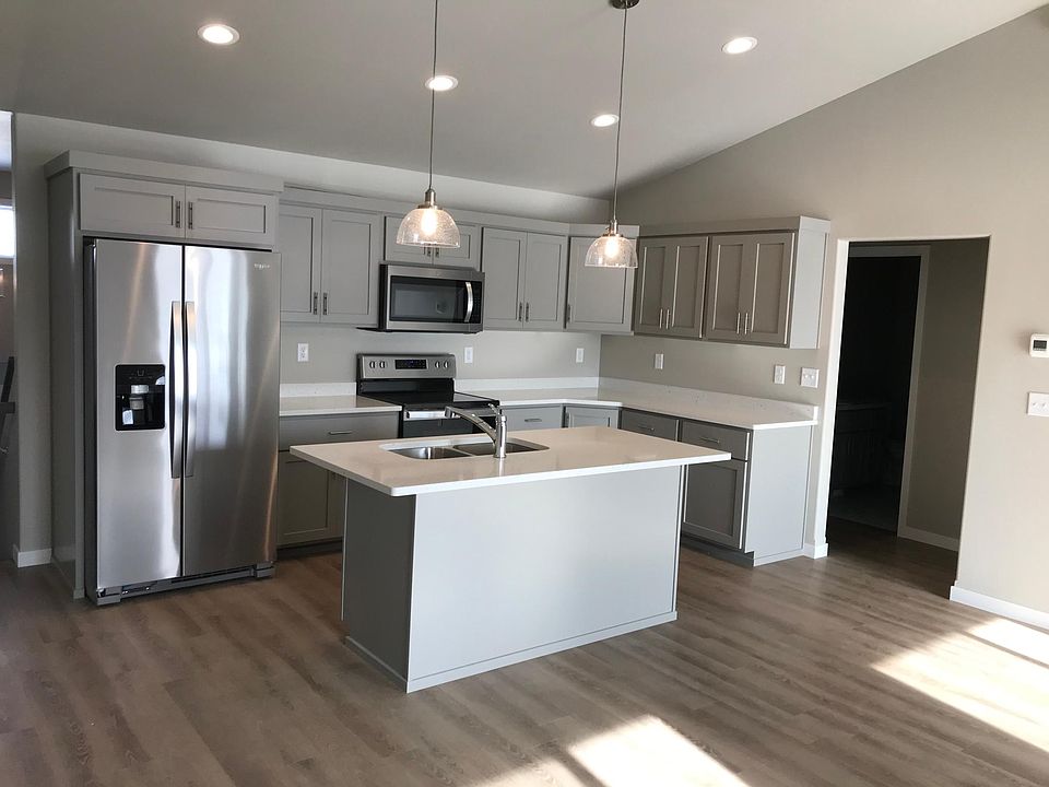 1st image of 303A Torontos Ct
