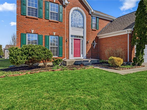 3rd image of 3506 Queen Victoria Ct