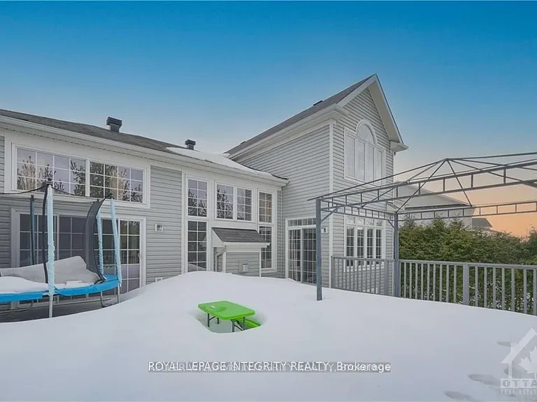 404 Kilmarnock Way — Photo 26