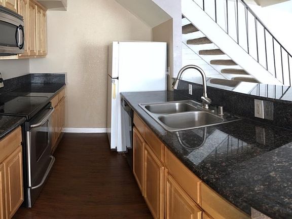5th image of 5737 Blachly Way APT 2
