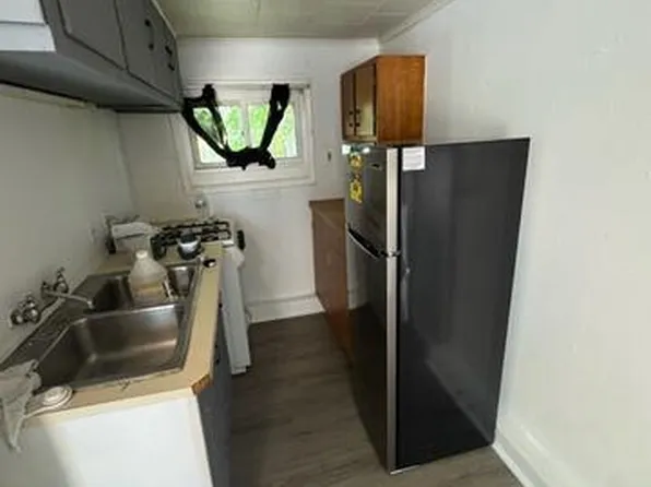 314 E Pine St, Cadillac, MI 49601