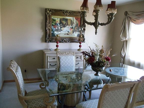 2nd image of 37701 Fleetwood Dr