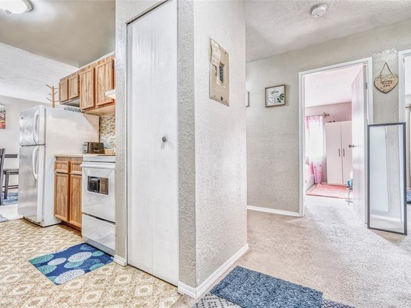 3235 Quadra St #210, Saanich, BC V8X 1G4