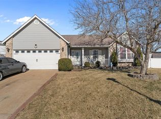 10 Preston Ct, Saint Charles, MO