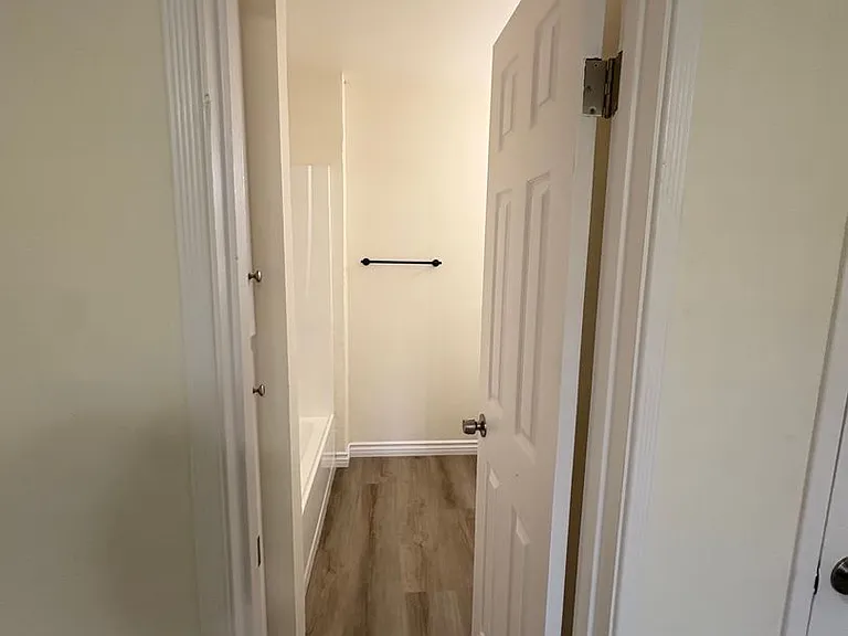 Greenranch Apartments — Photo 52