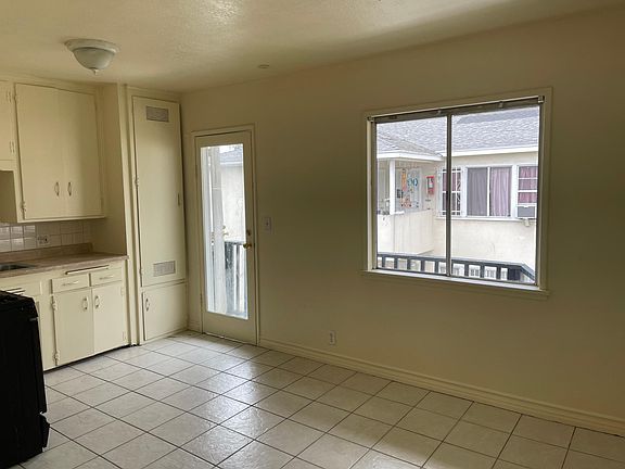 2nd image of 1241 W 19th St