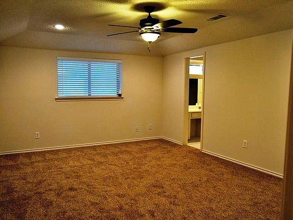 3rd image of 1519 Shannon Pl