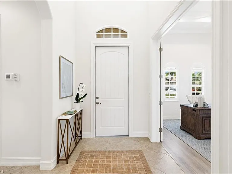 7831 Valencia Ct — Photo 12