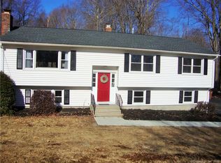 36 Country Ridge Dr, Shelton, CT 06484