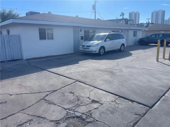 1905 Weldon Pl, Las Vegas, NV 89104