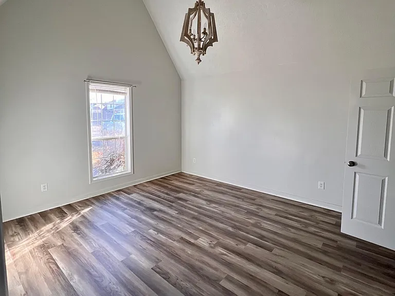 17 Sagefield Cv — Photo 12
