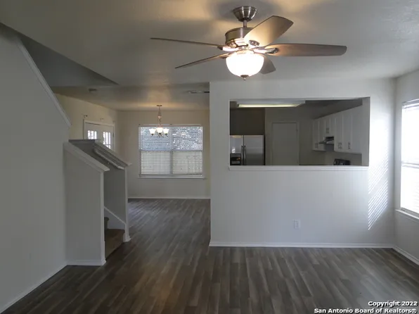 421 Hampton Cove, Boerne, TX 78006