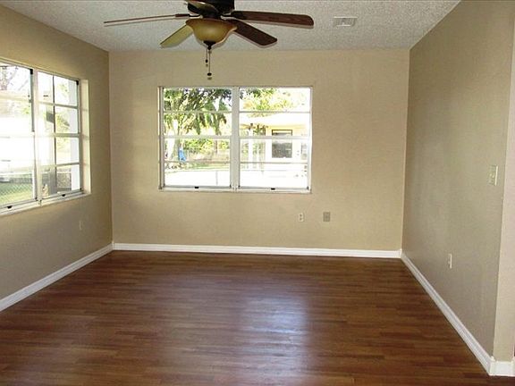 5th image of 204 Washington Blvd