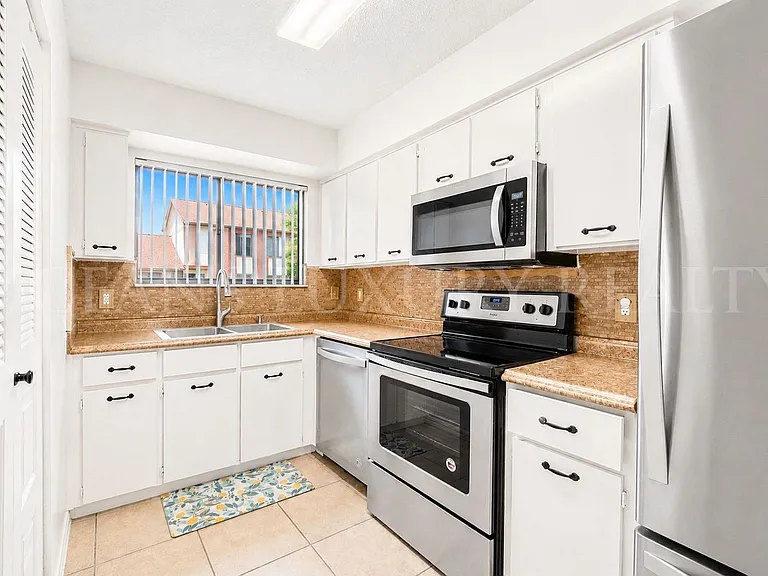 158 White Fawn Dr — Photo 6