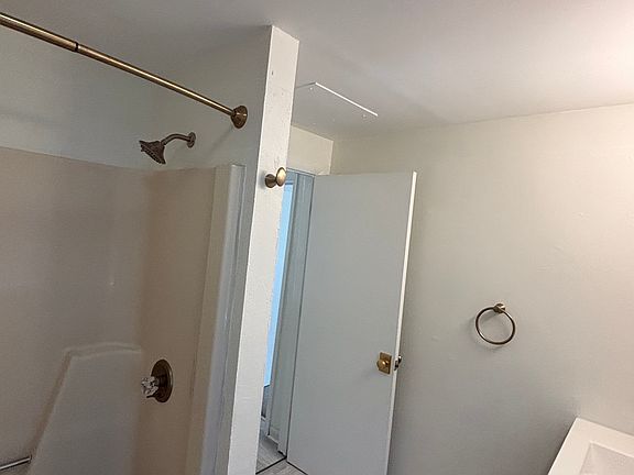 5th image of 38 Cottage St #2