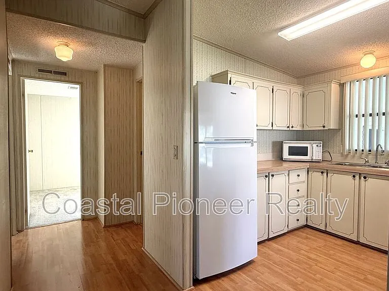 4550 Charter St #RC — Photo 12