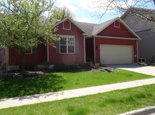 8913 Silkwood Trl, Verona, WI 53593