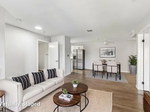 18425 Malden St APT 401, Northridge, CA 91325