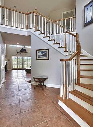3rd image of 272 Little Oak Dr