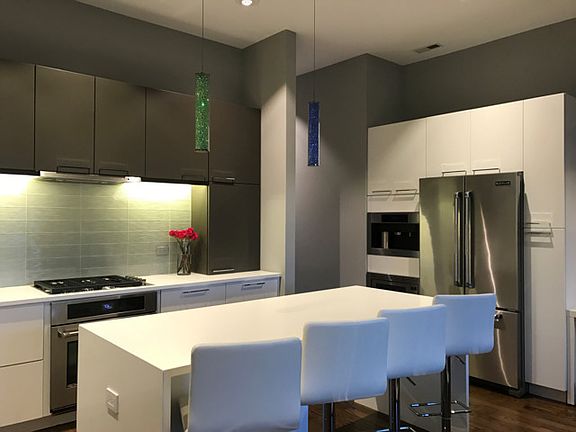 5th image of 1843 W North Ave APT 2E