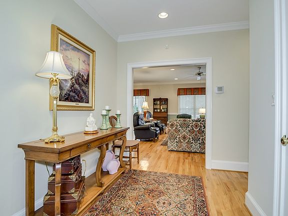 5th image of 1060 Brightwood Dr