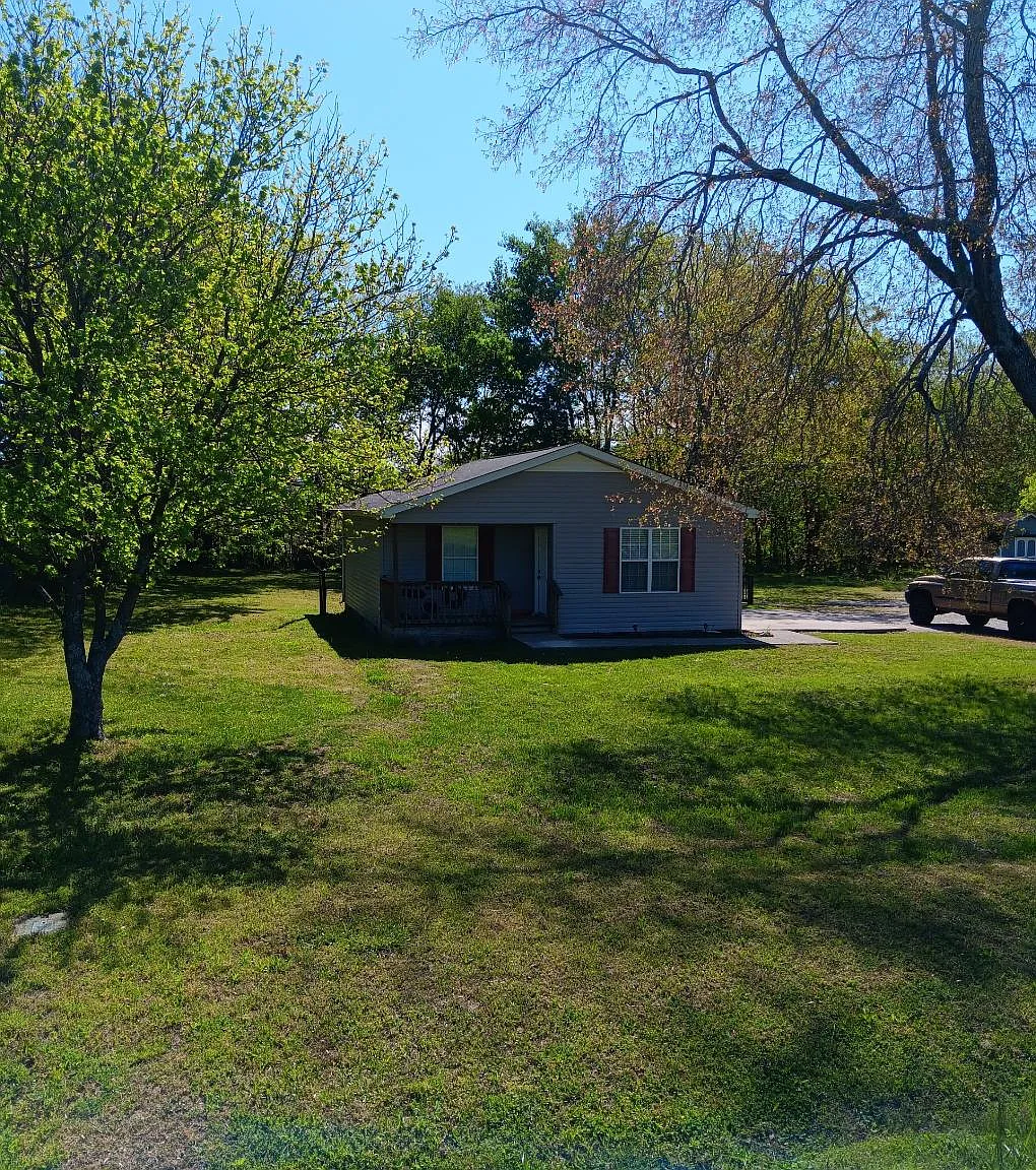 2 bed, 765 sqft, $1,150 — Photo 3