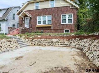 2414 Redick Ave, Omaha, NE 68112