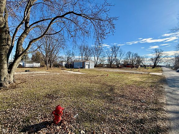 5th image of 11211 Township Line Rd