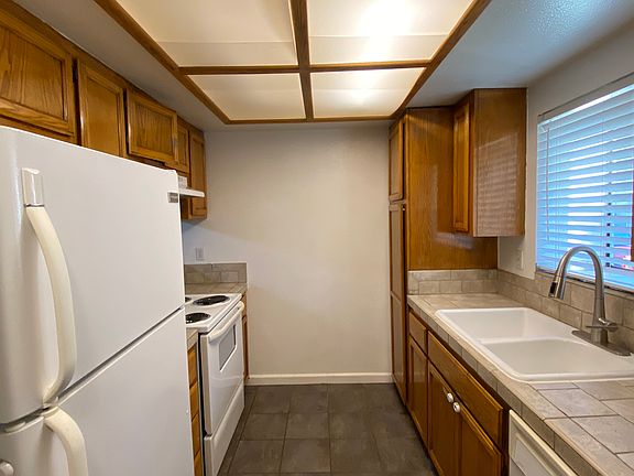 2nd image of 3091 Shadow Springs Pl