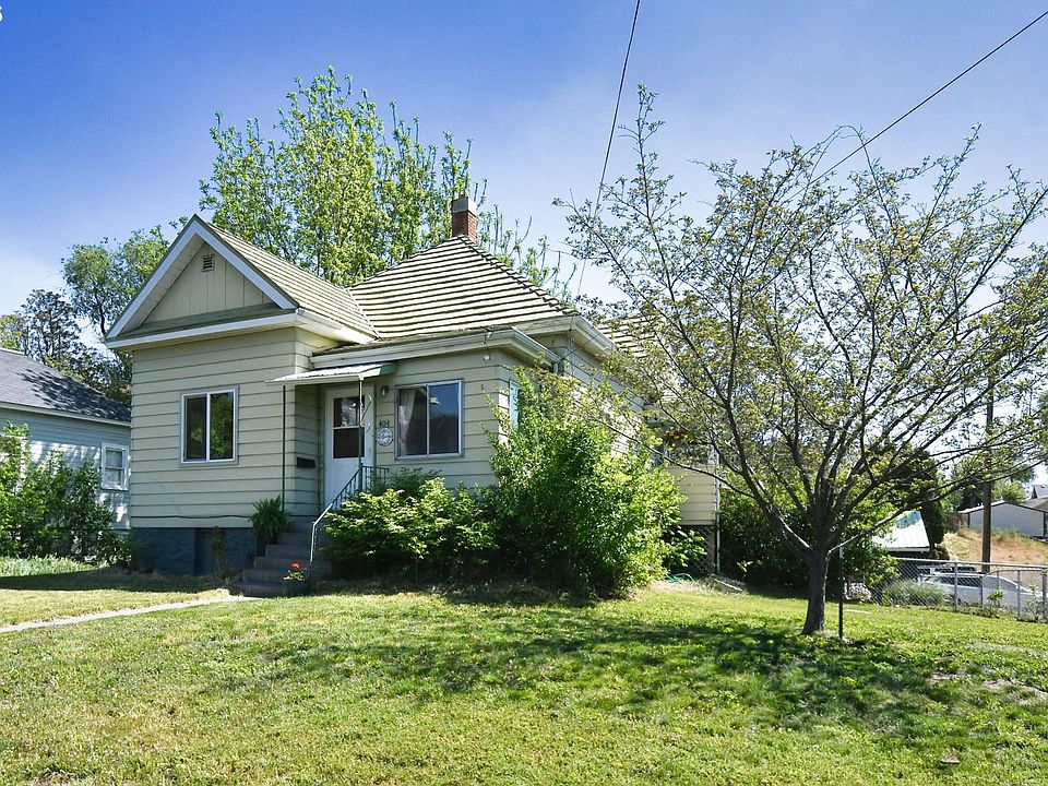 1st image of 402/404 NW 7th St
