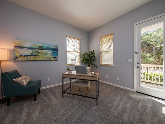 5th image of 2353 Plateau Dr