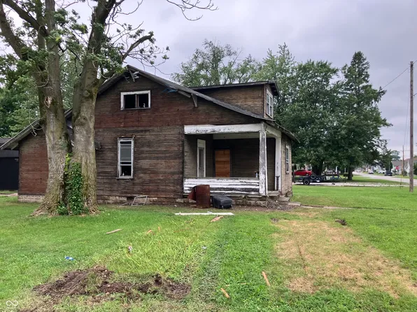 2435 S D St, Elwood, IN 46036