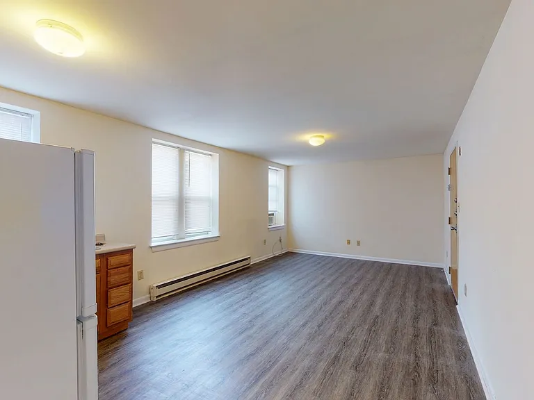 Marlton Manor Apartments — Photo 36