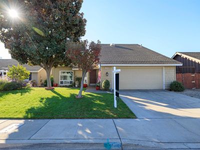 1985 Sugar Pine Dr, Oakdale, CA, 95361