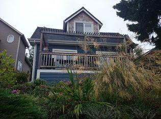 732 N 74th St, Seattle, WA 98103