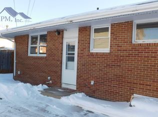306 7th Ave NW, Minot, ND 58703